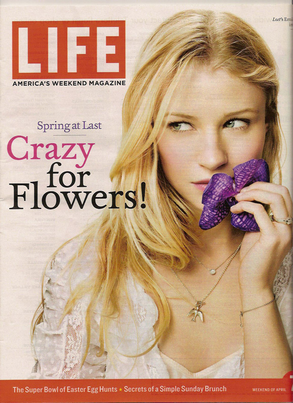Last magazine. Обложки журнала лайф. Журнал Life последний выпуск. April Flowers актриса. Журнал Life последний выпуск обложка.