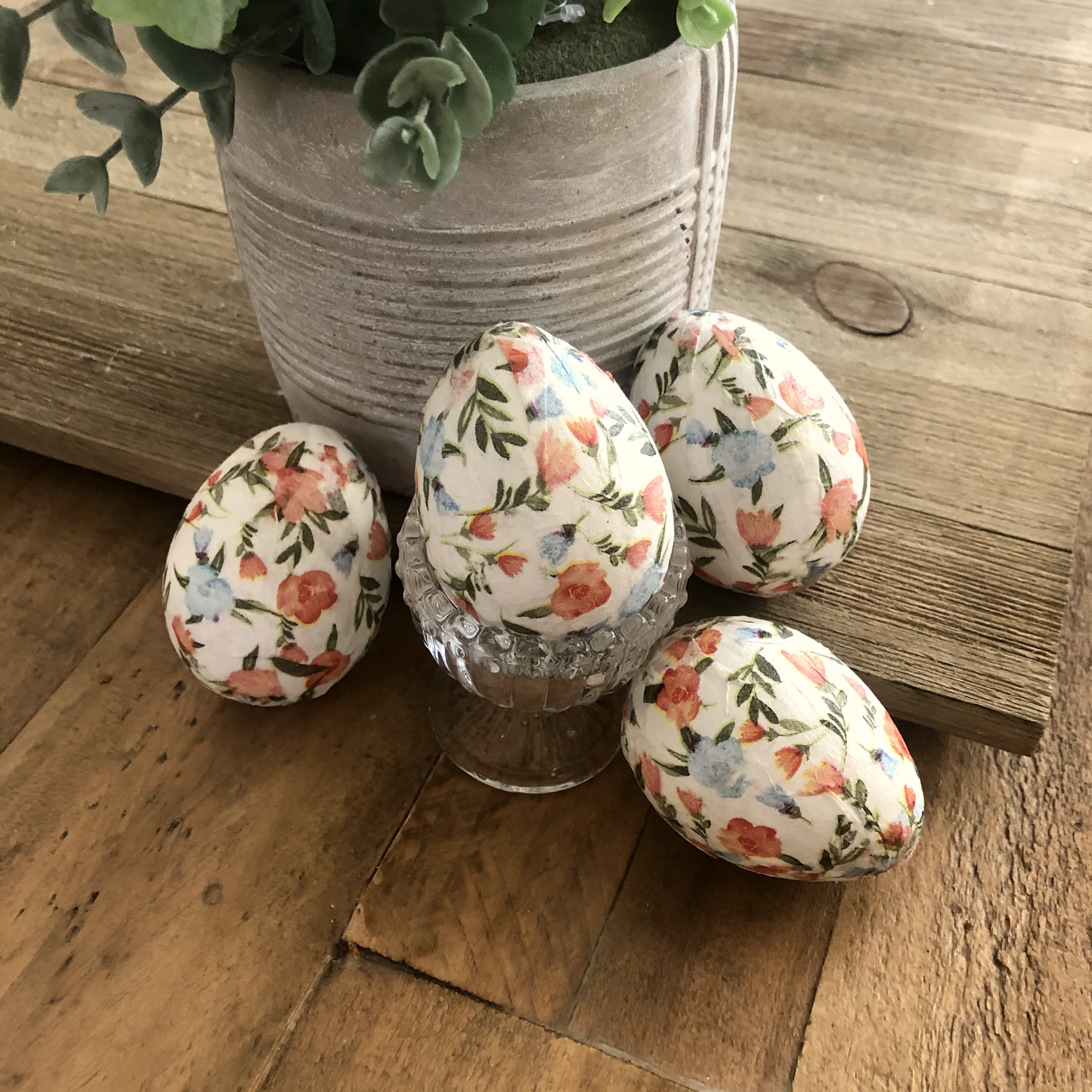 Easy Confetti Paper Mache Easter Eggs