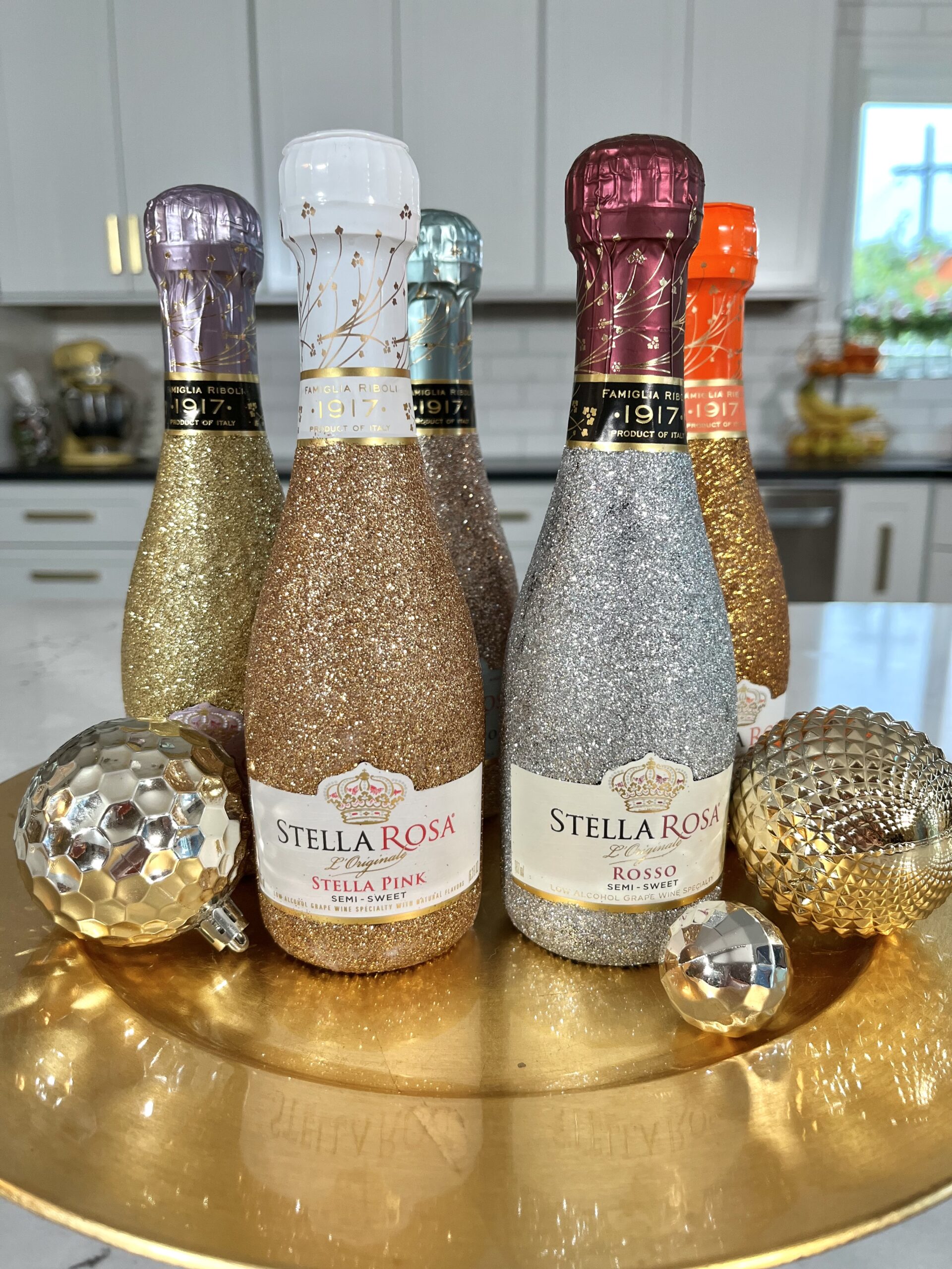 Learn How To Glitter Champagne Bottles - the right way!