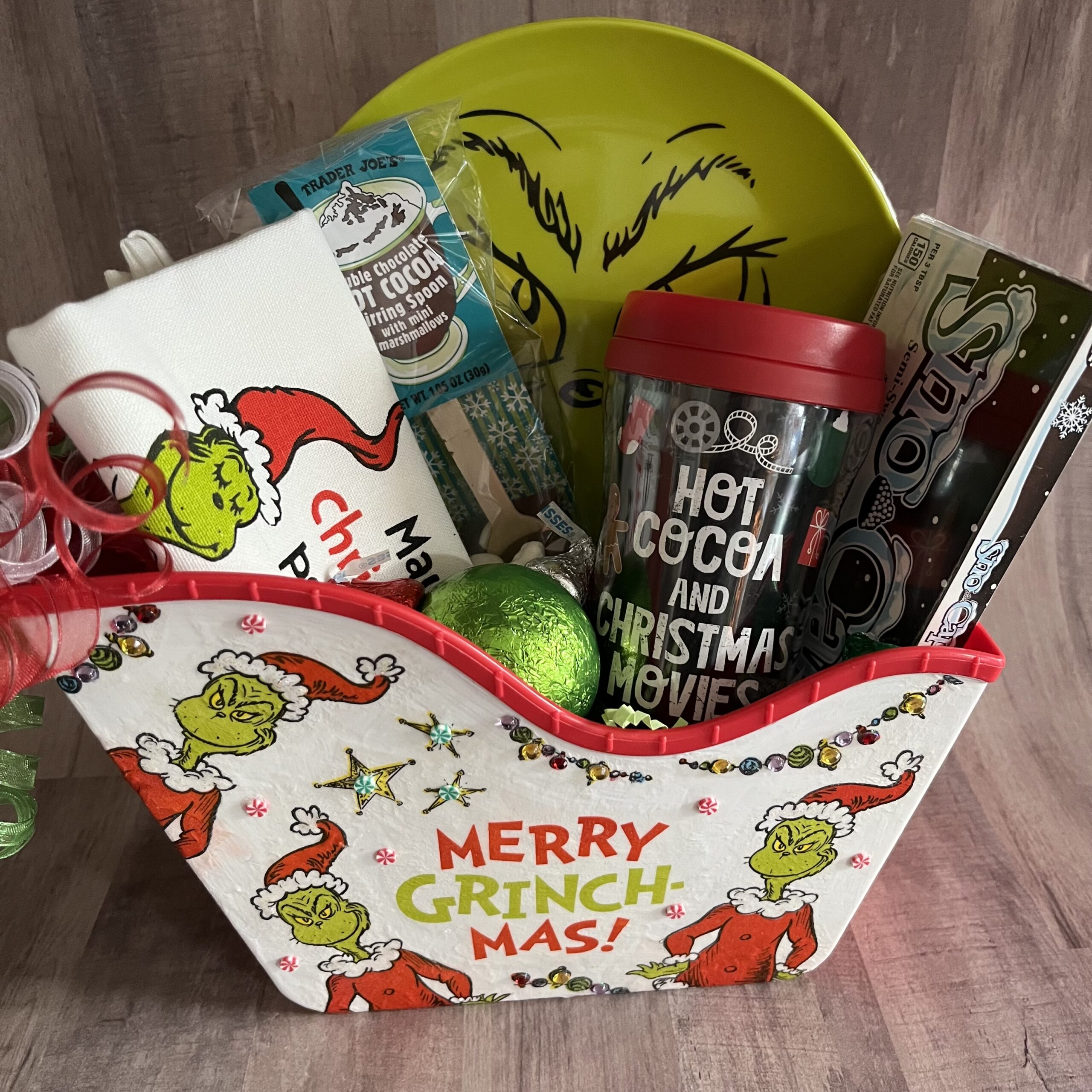 Christmas Baking Themed Gift Basket From The Dollar Tree 